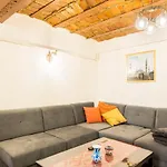 Beautiful 1 Bedroom Apt Wac 400 Meters Taksim Square Innv34004