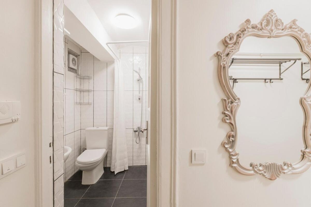 Beautiful 1 Bedroom Apt Wac 400 Meters Taksim Square Innv34004 *